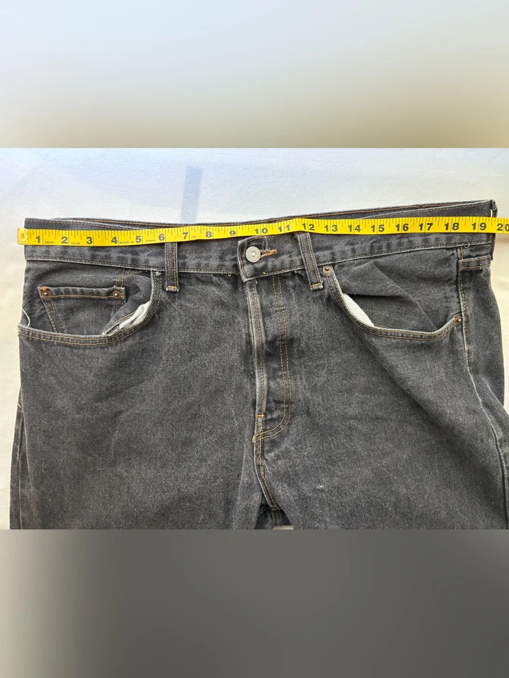 Levi’s 501 Original Straight Leg Button Fly Black Distressed Vintage 90s USA